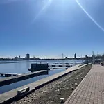 Quiet Kipsala - Free Parking & Bicycles アパート リガ