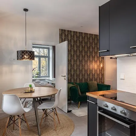 Kipsala With Free Parking