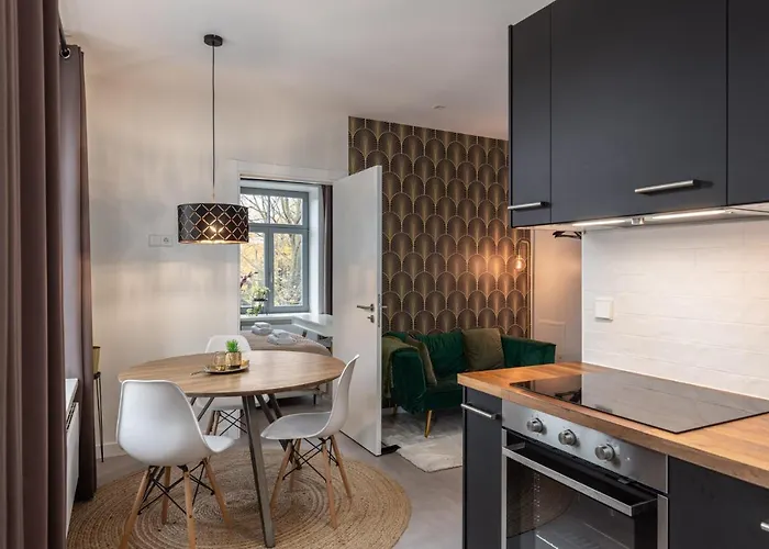 Kipsala With Free Parking